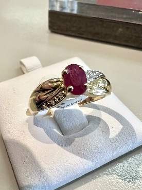 Ruby and diamond ring