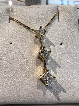 Three Diamond pendant