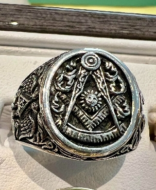 Silver Ring.